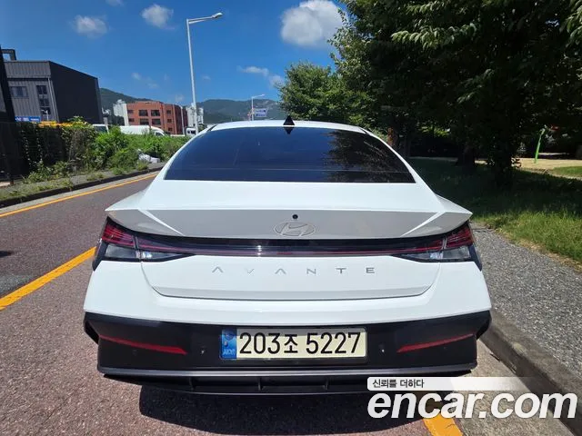 Hyundai AVANTE — Фото автомобиля 5