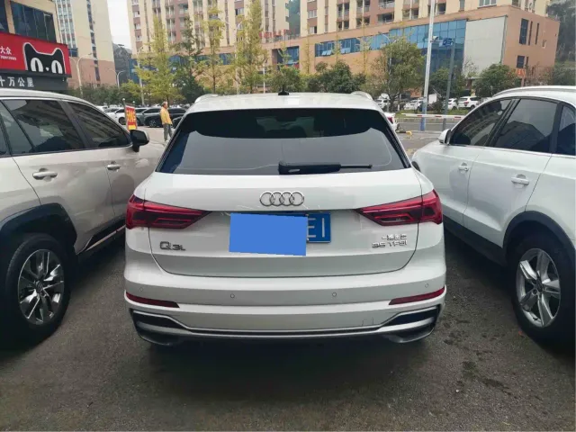 Audi Q3 — Фото автомобиля 4