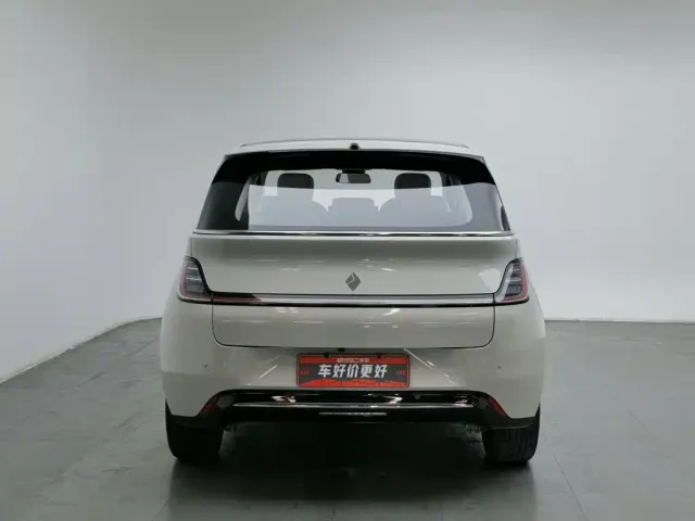 Baojun Cloud — Фото автомобиля 4