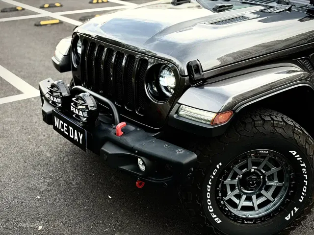 Jeep Wrangler — Фото автомобиля 10