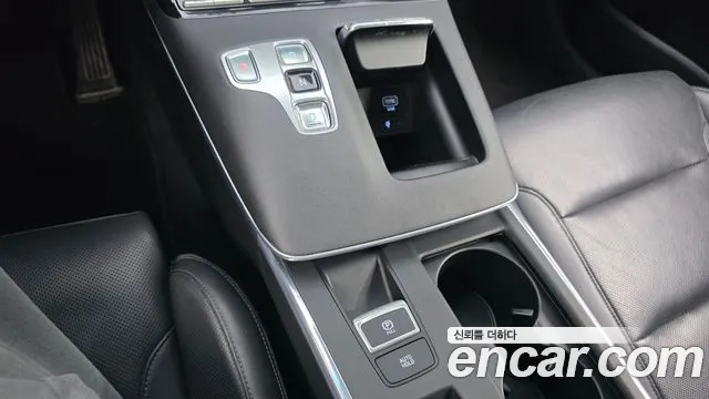 Hyundai Grandeur — Фото автомобиля 9