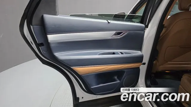 Genesis GV80 — Фото автомобиля 14