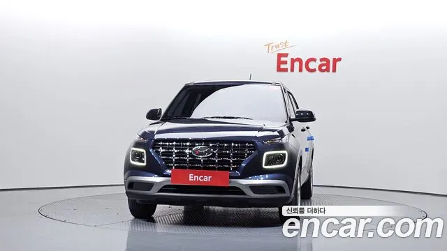 Hyundai Venue — Фото автомобиля 3