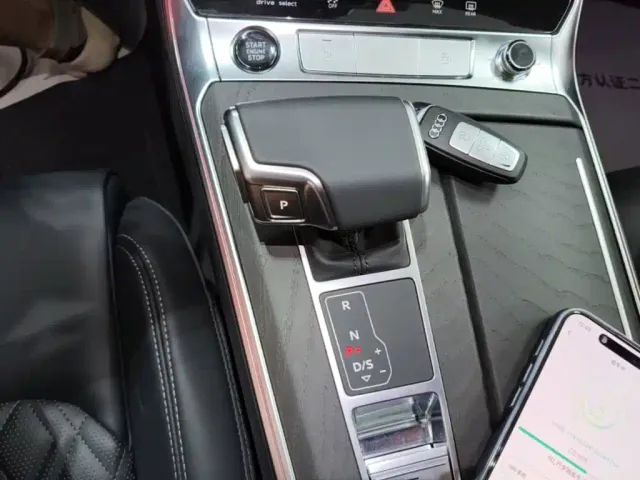 Audi A6L — Фото автомобиля 20
