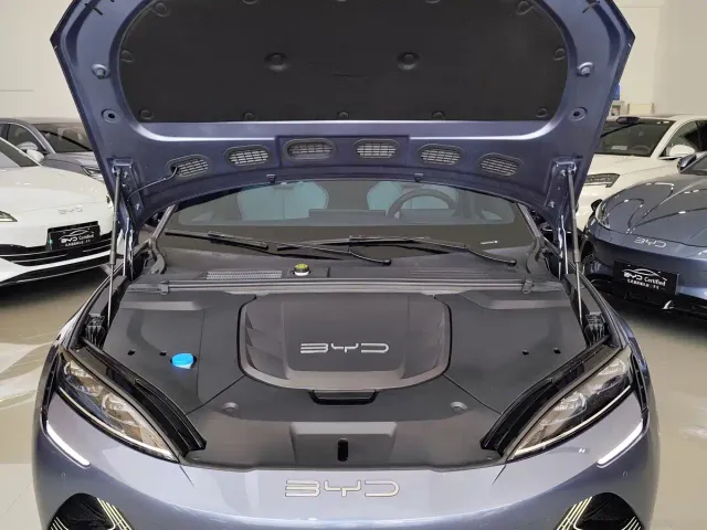 BYD Seal — Фото автомобиля 15