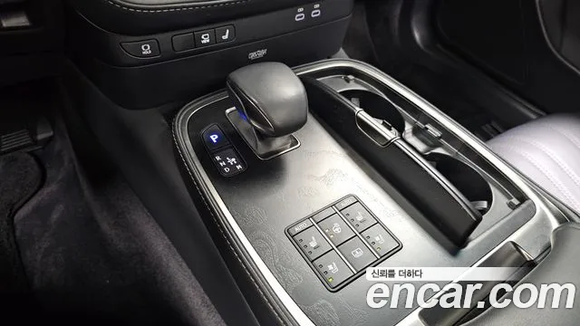 Lexus LS — Фото автомобиля 8