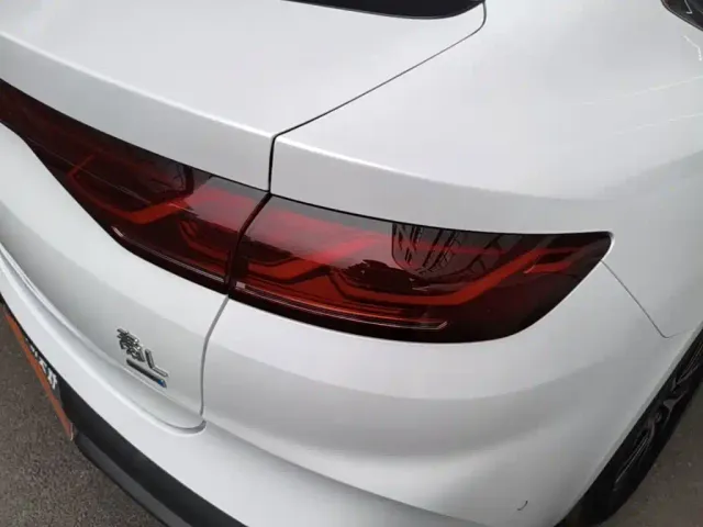 BYD Qin L — Фото автомобиля 7