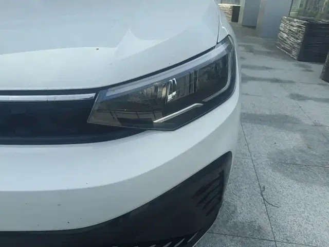 Volkswagen Lavida — Фото автомобиля 23