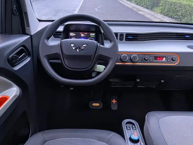 Wuling Hongguang Mini EV — Фото автомобиля 7