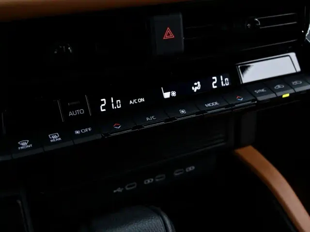 Toyota Prado — Фото автомобиля 9