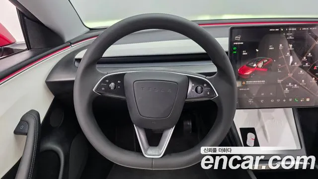 Tesla Model 3 — Фото автомобиля 19