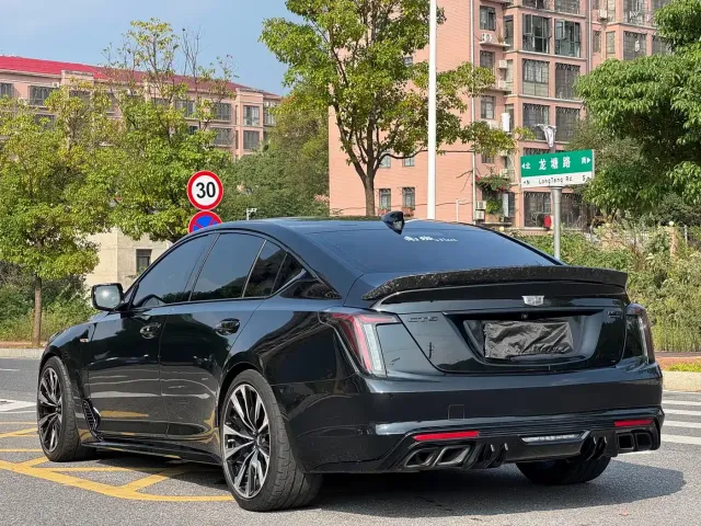Cadillac CT5 — Фото автомобиля 4
