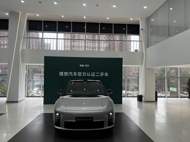 Li Auto i6 — Фото автомобиля 3