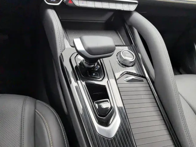 Geely Xingyue L — Фото автомобиля 13