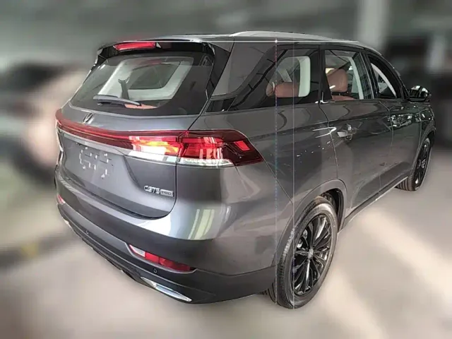 Changan CS75 — Фото автомобиля 9