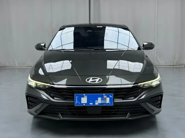 Hyundai Elantra — Фото автомобиля 2