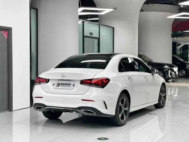 Mercedes-Benz A-Class — Фото автомобиля 12
