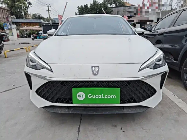 Roewe i5 — Фото автомобиля 2