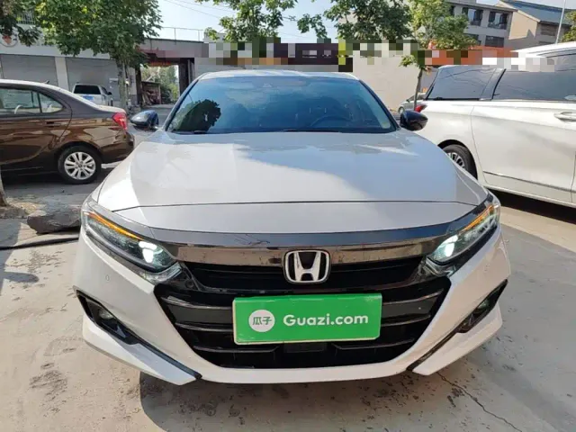 Honda Accord — Фото автомобиля 2