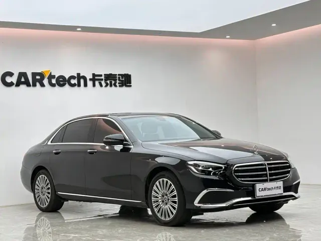 Mercedes-Benz E-Class — Фото автомобиля 6
