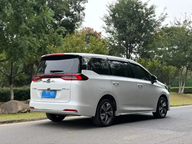 GAC Trumpchi M6 — Фото автомобиля 3