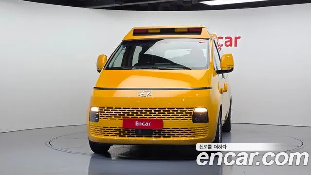 Hyundai Staria Staria — Фото автомобиля 3