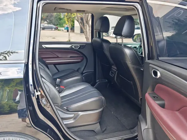 GAC Trumpchi M6 — Фото автомобиля 12