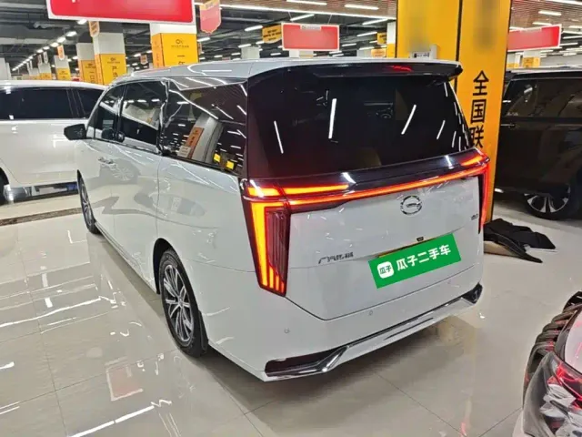 GAC Trumpchi M8 — Фото автомобиля 4