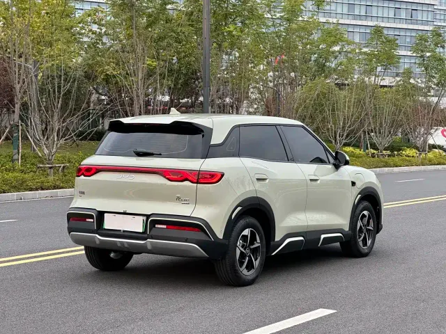 BYD Yuan UP — Фото автомобиля 19