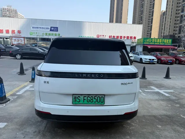 Lynk & Co 900 — Фото автомобиля 8