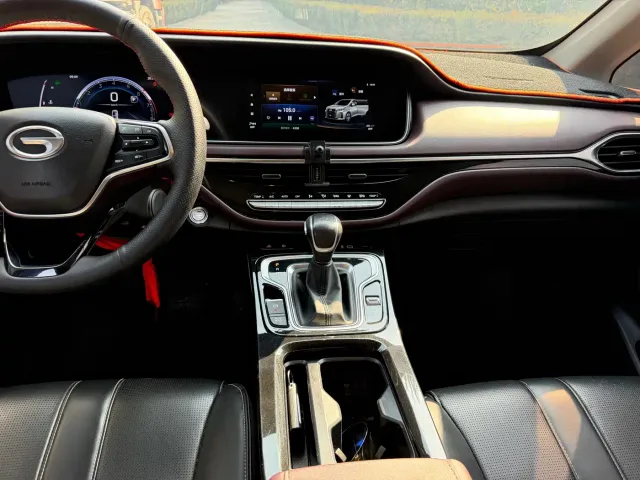 GAC Trumpchi M6 — Фото автомобиля 18