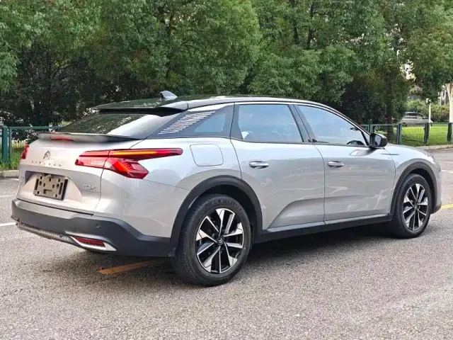 Citroen C5 X — Фото автомобиля 8