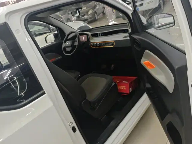 Wuling Hongguang Mini EV — Фото автомобиля 8