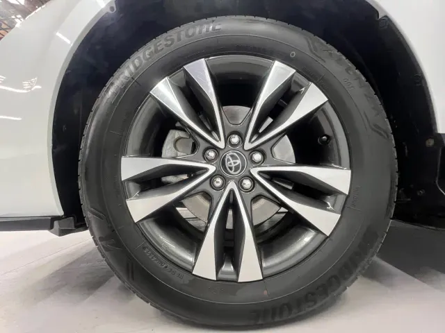 Toyota Granvia — Фото автомобиля 14