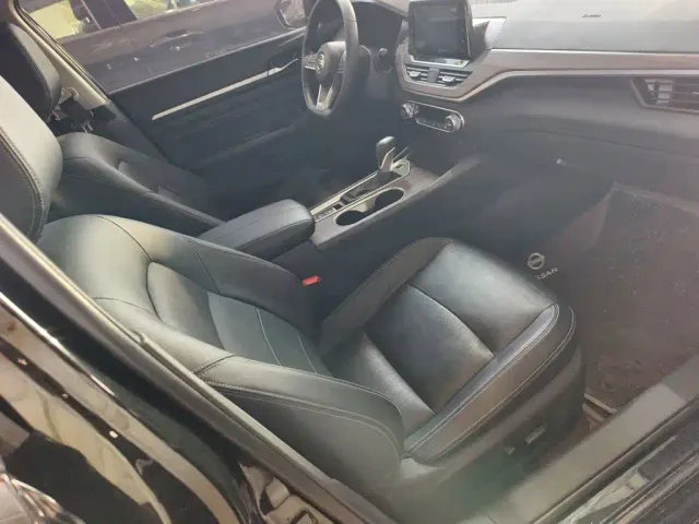 Nissan Teana — Фото автомобиля 3