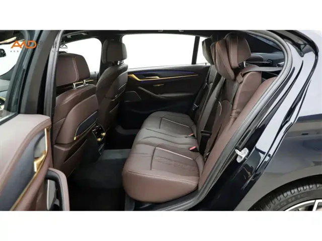 BMW 5 Series — Фото автомобиля 7