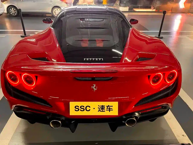 Ferrari F8 — Фото автомобиля 5