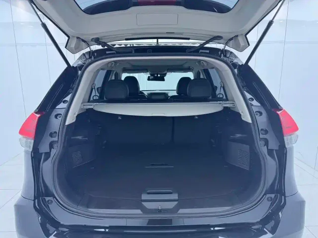 Nissan X-Trail — Фото автомобиля 11