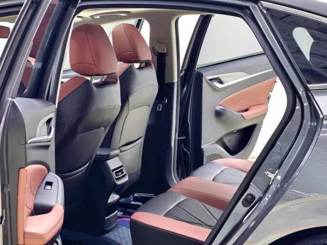 Changan Eado — Фото автомобиля 4