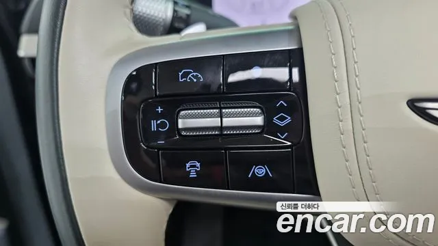 Genesis GV80 — Фото автомобиля 22