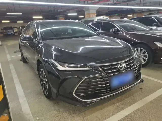 Toyota Avalon — Фото автомобиля 3