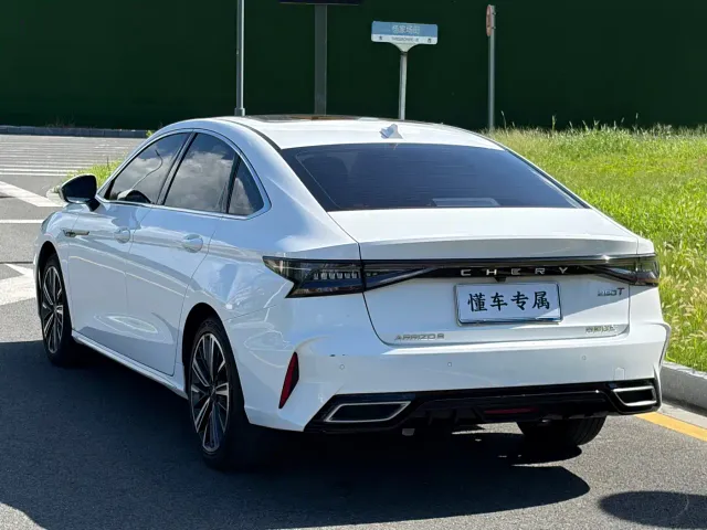 Chery Arrizo 8 — Фото автомобиля 6