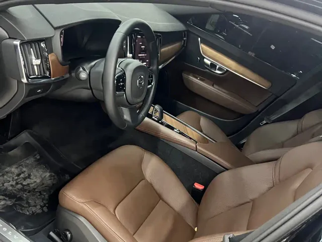 Volvo S90 — Фото автомобиля 5