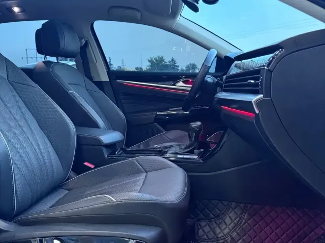 Volkswagen Passat 2024 330TSI Starlight Elite Edition — Фото автомобиля 11