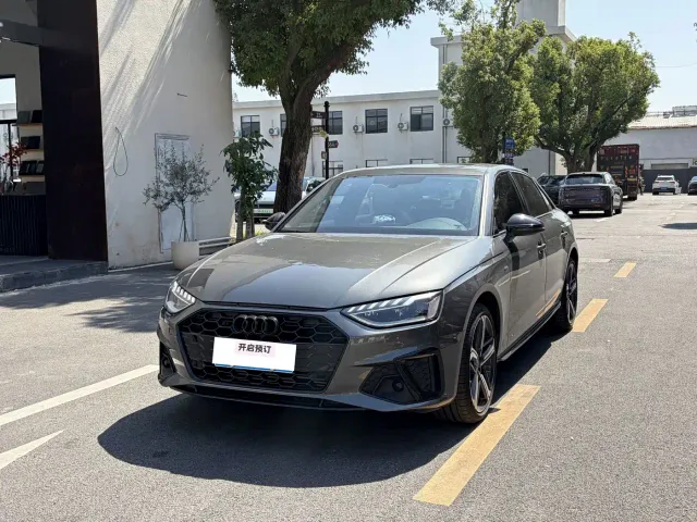 Audi A4L — Фото автомобиля 2
