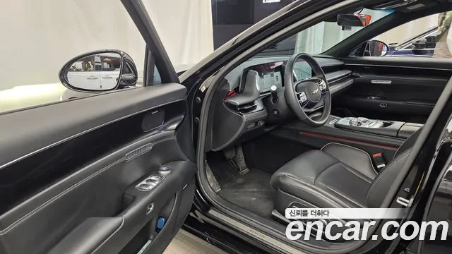 Genesis G90 Бензин 3.5 турбо AWD — Фото автомобиля 10