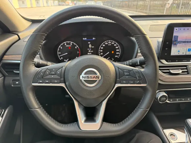 Nissan Teana — Фото автомобиля 13