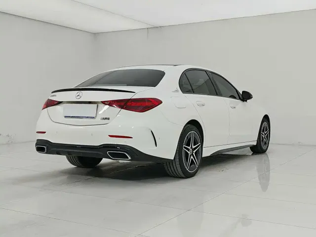 Mercedes-Benz C-Class — Фото автомобиля 4