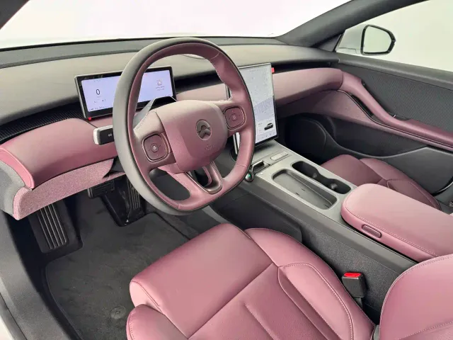 Nio ET5 Touring — Фото автомобиля 3