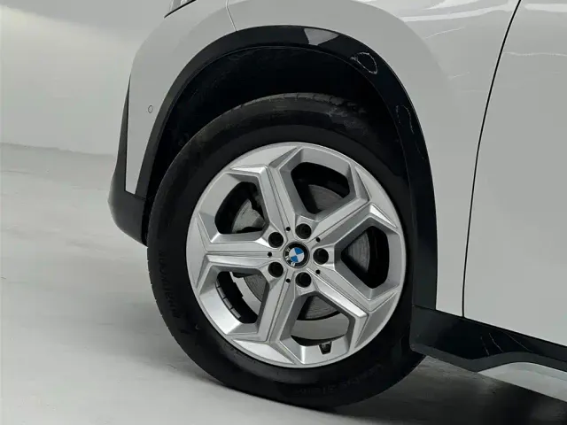 BMW X1 — Фото автомобиля 6